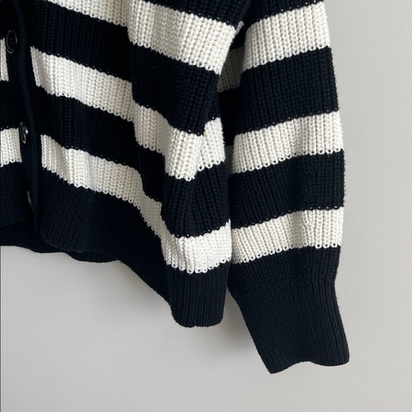 H&M Striped Black & Cream Knit Cardigan; Cotton Blend - Picture 8 of 10